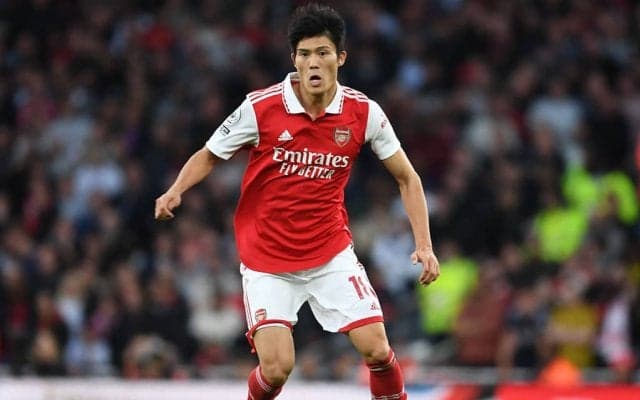 【プレミアリーグ】冨安健洋、左SB抜擢でリバプール撃破に貢献　エース・サラー封じ英絶賛「なんてパフォーマンスだ」