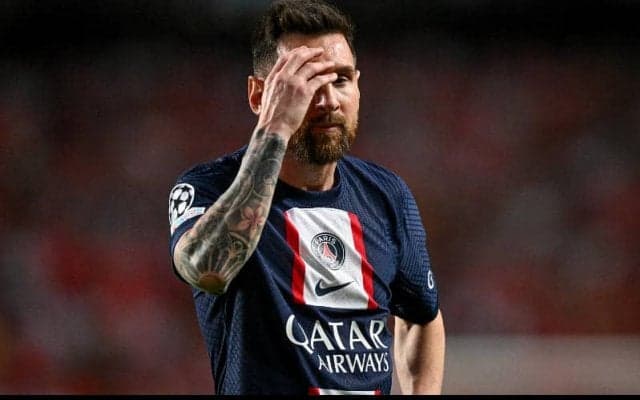 メッシがふくらはぎに張りを訴えベンフィカとのリターンマッチを欠場