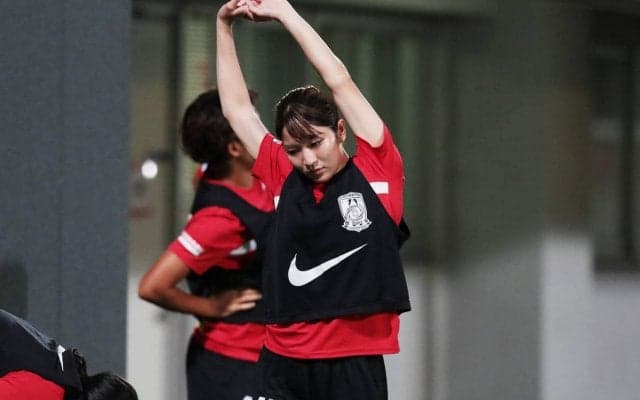 「サービスしすぎ」「セクシーすぎる」浦和L・遠藤優のリラックスしたオフショットをファン称賛「これはモデルデビュー」