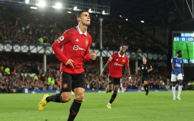 ｢史上最高だ｣!! 700得点達成のポルトガル代表C・ロナウドのコラージュ画像が話題に! FIFA公式が投稿した画像に｢3万超いいね｣の大反響