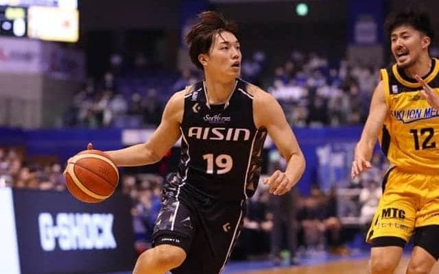 B1リーグ・三河、待望の今季初勝利！初スタメンのオクインがダブルダブルの活躍で牽引！