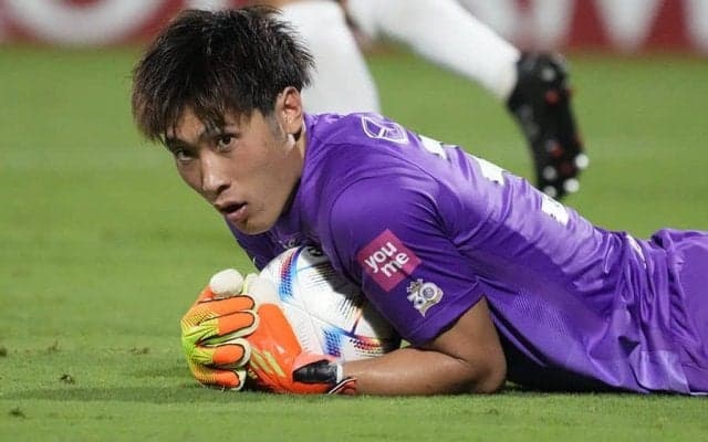 絶体絶命のピンチ救ったW杯代表候補の連発セーブ　楢崎正剛「永井選手の自由を奪った」