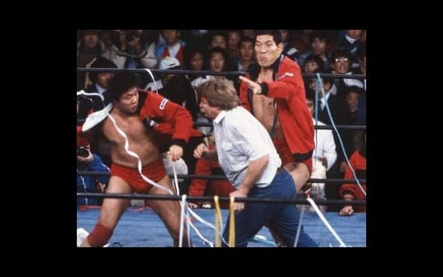 全日本の控室からブロディ、スヌーカ・・・「あっ！　ハンセンだ！」。サプライズ登場の瞬間、実況の倉持隆夫アナは嘘をついた