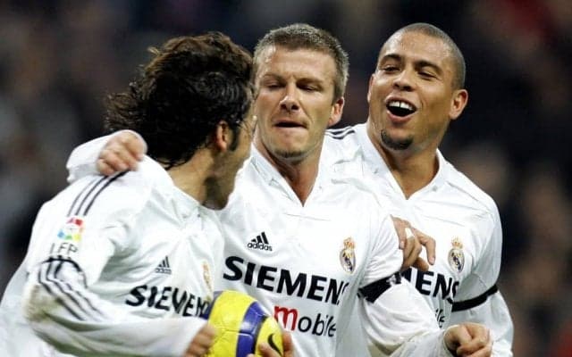 ジダン、ベッカム、ラウルのお膳立てでロナウドが2得点！ ラ・リーガが公開した「銀河系軍団の豪華すぎる動画」が注目され、14万回再生に！