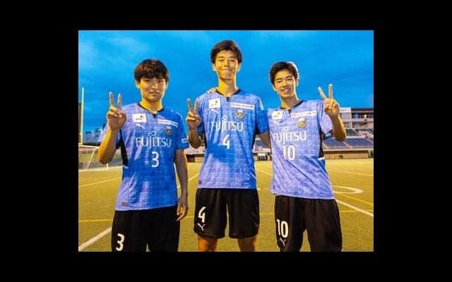 小林悠や大島僚太に衝撃を受け、中村憲剛に教えを請う。フロンターレの若手有望株はこうやって次々と育つ