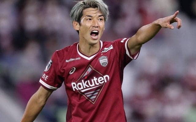 「ひざ？もも？」完全復活した大迫勇也の技ありゴールにファン興奮！「代表の1トップはこの男しかいない」