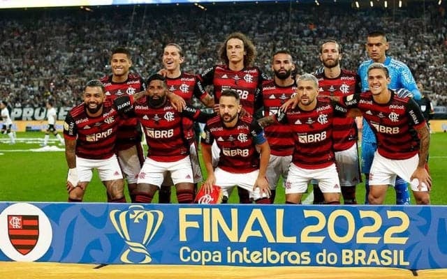 ブラジル名門、まさかの日本語びっしりユニホームが遂にお披露目　海外好評「傑作だ」