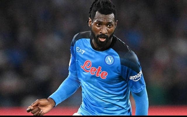 アヤックス戦で負傷交代のナポリMFザンボ・アンギサ、ボローニャ戦欠場もローマ戦で復帰か