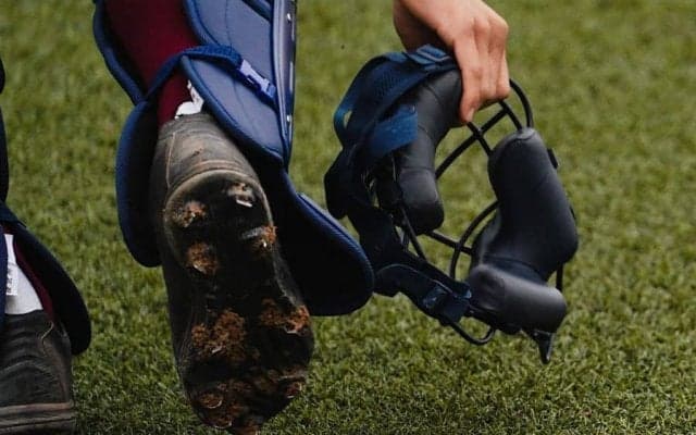 少年野球で“盗塁阻止率”を上げる練習法　選抜準V捕手が勧める「目をつぶって送球」