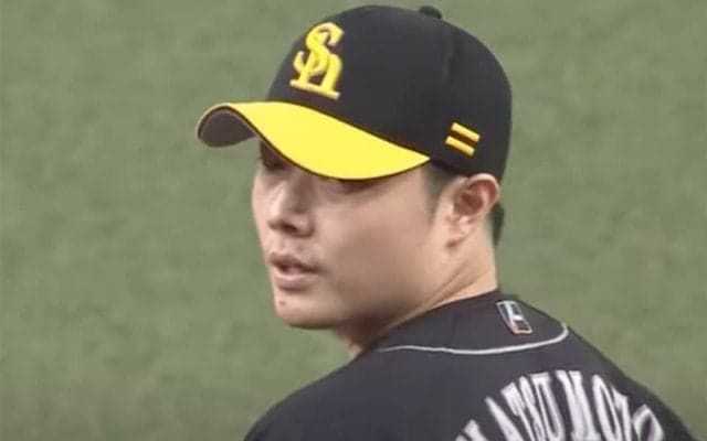 うなり上げる「メジャーリーガーみたいな球」　鷹右腕の“美直球”に「まじ惚れ惚れ」