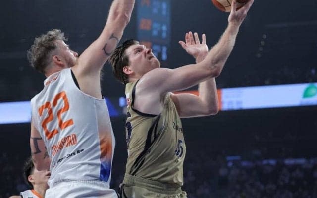 琉球が新潟を突き放してホームで40点差快勝…クーリーが29得点14リバウンドと圧巻の活躍