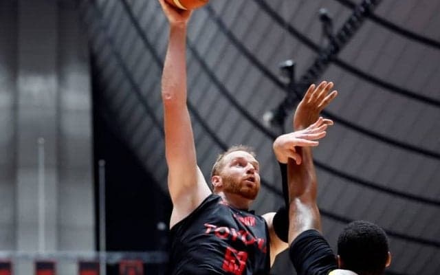 A東京が群馬の追い上げを振り切り白星…カーク、コブス、小酒部が2ケタ得点をマーク