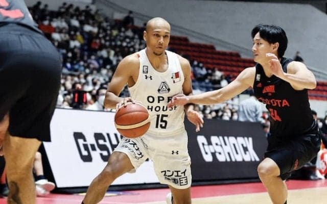 群馬が試合終盤の攻防を制す…アキ・チェンバースの劇的3PでA東京を撃破