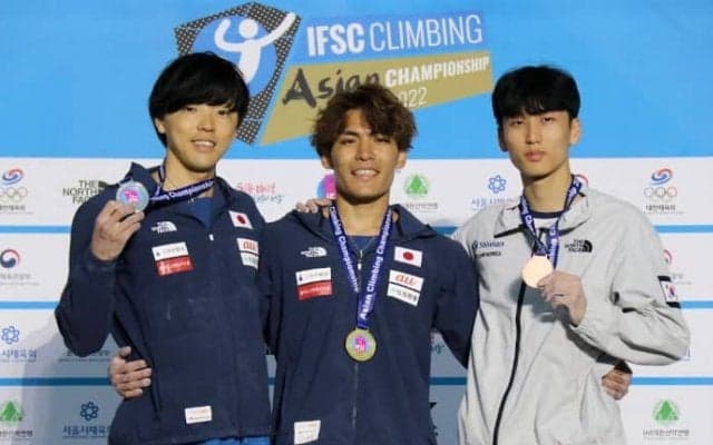 楢崎智亜がリード完登で逆転3冠！ 日本勢4人が2種目複合の表彰台に【クライミングアジア選手権2022】