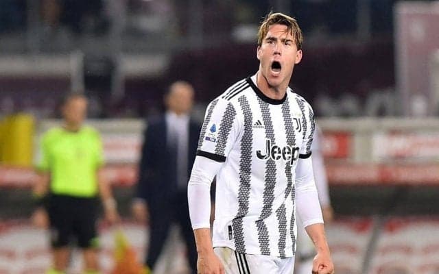 ｢流石の一言｣!! ユベントス、セルビア代表FWの一撃でトリノダービーを制す!  ファンも「エリア内で頼りになる」と絶賛