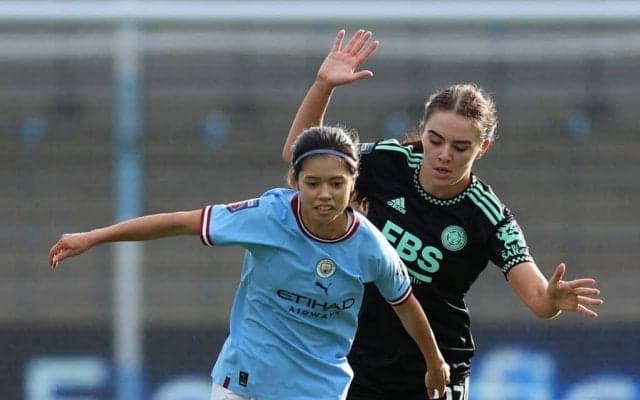 「シュート凄っ笑」「ミラクルだよ！」マンチェスターC長谷川唯が初出場で「豪快ミドルゴール」！ 日本人初のシティ選手がデビュー戦で衝撃の活躍