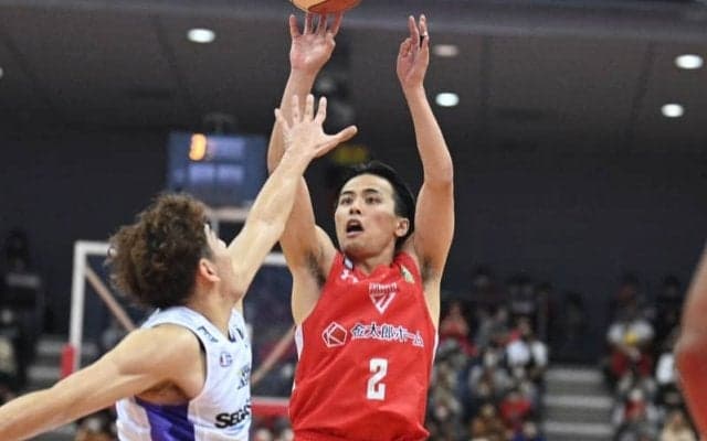 千葉Jの富樫勇樹がB1史上初の大記録達成…16日SR渋谷戦で通算700本目の3ポイント成功