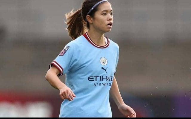 シティで初先発の長谷川唯が鮮烈ミドルで初ゴール！絶妙すぎるタイミングにも注目「広告看板が変わった途端に！」