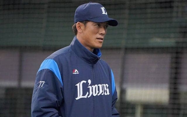 「体型全然変わってない」　松井稼頭央“監督初日”に歓喜「イケメンすぎ」