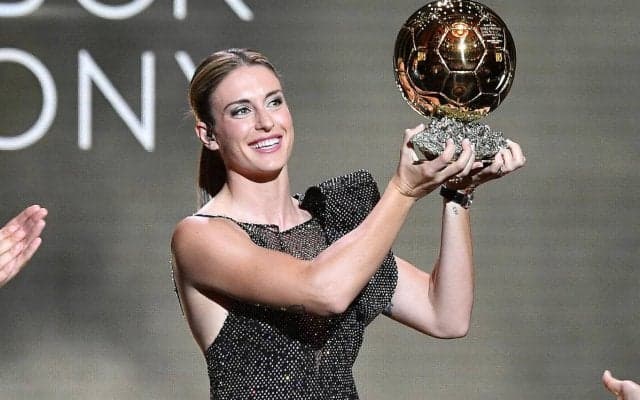 史上初、バルセロナ主将のプテジャスが女子バロンドールを連破！ 64ゴールに絡む大活躍