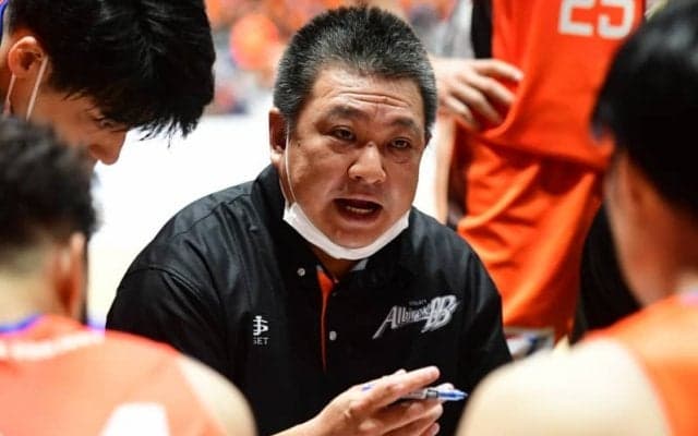 新潟アルビレックスBB、平岡富士貴HCの休養を発表…河合竜児氏がHC代行に