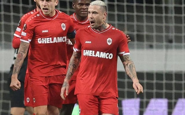 試合前のベンチでまさかの喫煙…三好康児の同僚ナインゴランが無期限追放処分に「自分のしたことがとても残念」