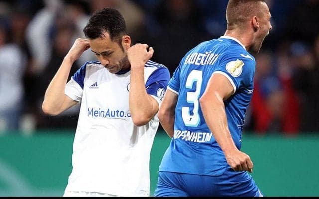 吉田フル出場シャルケがリーグ戦に続きホッフェンハイムに惨敗…ボルシアMGは2部相手に敗退…《DFBポカール》