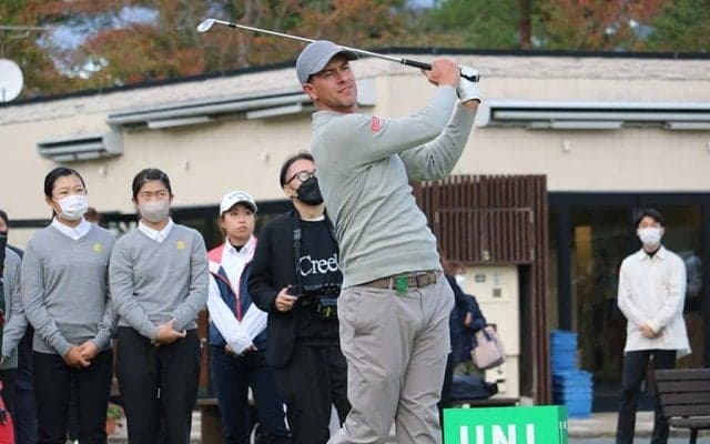 元世界1位アダム・スコット、23年プロ生活で続ける練習を伝授「50球連続で入れないと…」