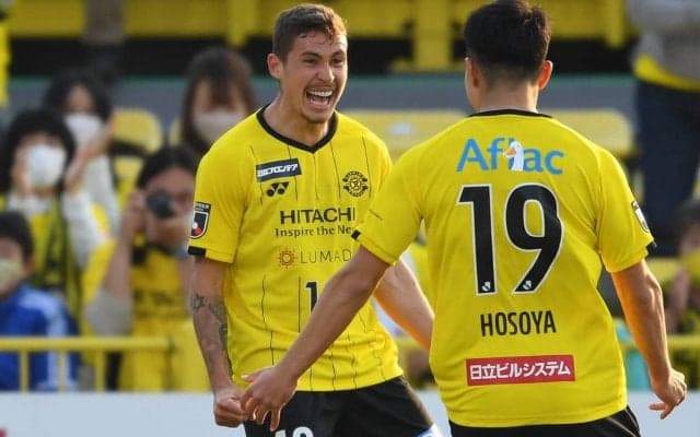 「かわいいいいい」柏MFマテウス・サヴィオ息子の日本代表新ユニフォーム姿がキュート！「日本代表着てるのうれしい！」