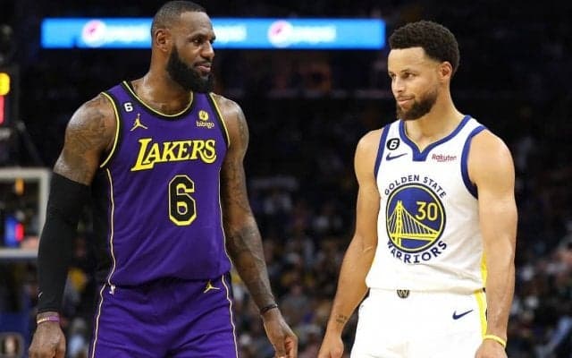 開幕戦で爆発したカリーとレブロンをウォリアーズ指揮官が絶賛「目を見張るものがある」