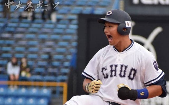 森下のホームランで優勝への望みをつなげるー東都大学野球秋季リーグ戦　対日大２回戦