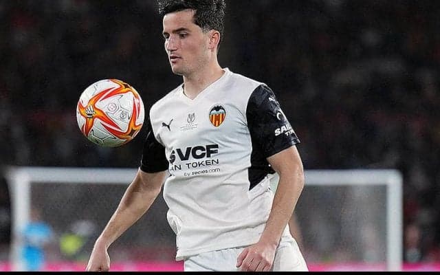 バルセロナがギジャモンに関心？　ブスケッツの後釜候補の一人