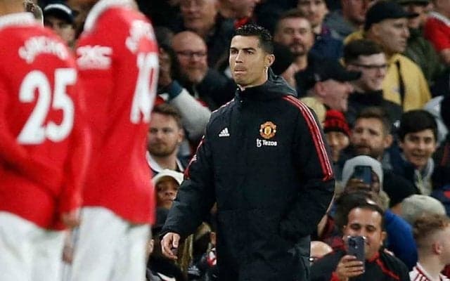 C・ロナウド、試合終了前に勝手に“退場”　衝撃行動に元名選手が苦言「許されない」