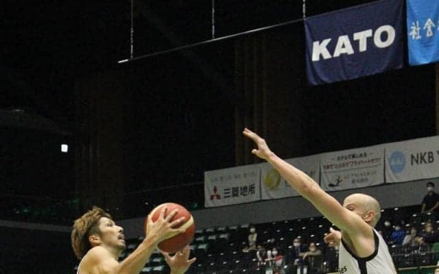 【B3リーグ第4節】横浜エクセレンスがさいたまブロンコスに先勝 - B3首位争いは大混戦