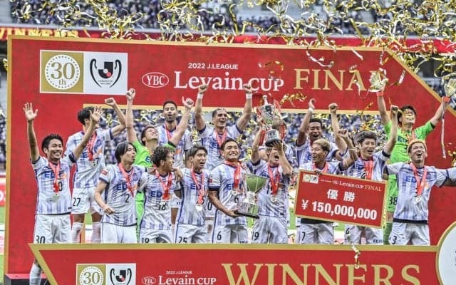 「ますますだいすきになったよ♡」本田望結がルヴァン杯観戦時の「広島応援2ショット」を公開！ ファンは「とてつも無く可愛いいのは、あなたですよ」の声