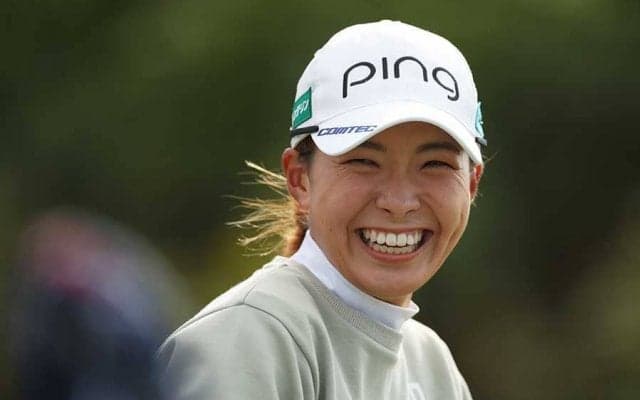渋野日向子、大喜びのホールインワンにLPGA興奮「エース警報　彼女がやってのけた！」