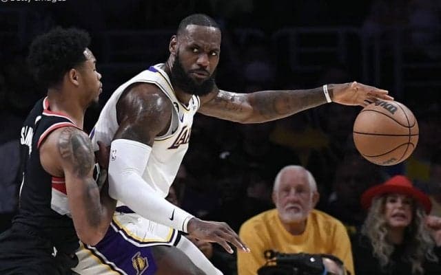 キャリア20年目のレブロンが通算1134度目の20得点超え…マローンと並ぶ歴代最多タイに
