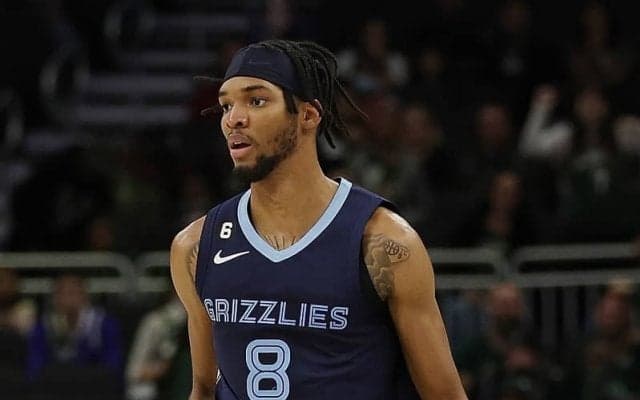 グリズリーズのザイア・ウィリアムズが右ひざの膝蓋骨腱炎のため4～6週間の離脱