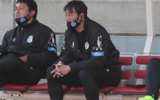 秋葉忠宏監督が退任したJ2水戸、濱崎芳己HCが新監督に就任「今では毎日納豆を食べる生活になっています」