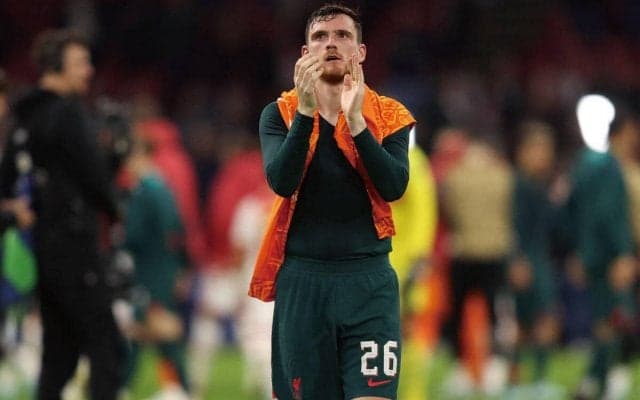 リバプールのCLラウンド16進出が決定！ ロバートソン「無失点勝利こそ…」