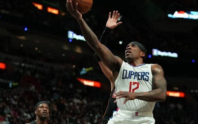 今夏にブレイザーズから解雇されていたブレッドソー、今季は上海シャークスと契約