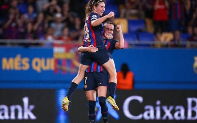「なんてゴラッソ！」バルセロナ女子MFがUWCLで決めたロングシュートに脚光「日本戦のロイドを思い出す」
