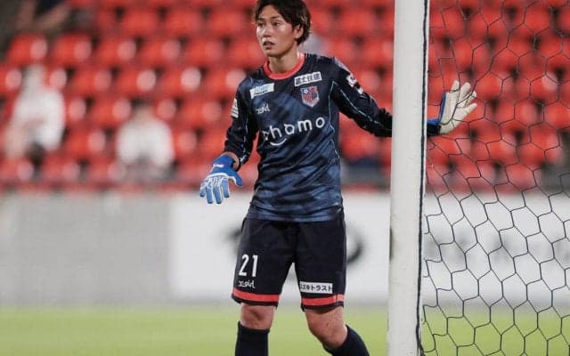 「素敵としか」「何しても絵になる」大宮VENTUSGKスタンボー華、モデル成りきりショットが大反響「めちゃくちゃ格好いい」