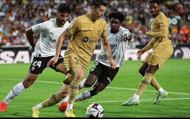 レヴァンドフスキが劇的後半AT弾のバルセロナが難所メスタージャ攻略！　リーグ3連勝達成《ラ・リーガ》