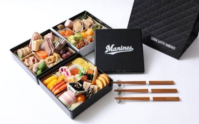 ロッテ、「特製おせち」の予約販売を31日開始　重箱など特典も、一都三県対象