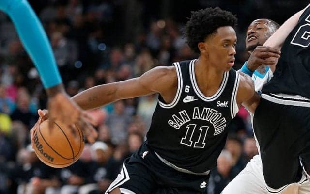 突如としてスパーズから解雇されたプリモ…球団の元従業員女性とのトラブルが浮上する