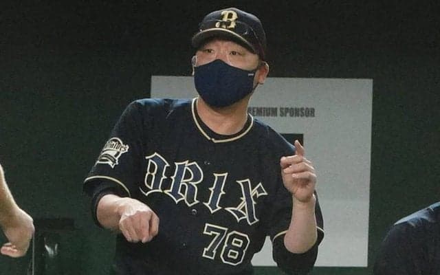 「動いた中嶋監督」と「動けなかった高津監督」　日本Sで勝敗を分けた両指揮官の采配