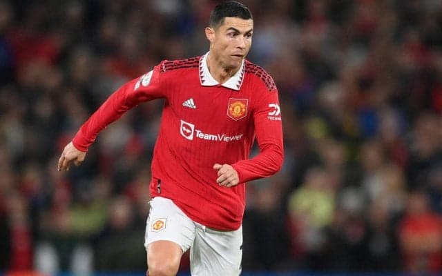 C・ロナウドが問題行動を批判してきた“ご意見番”ネビル氏を完全無視！“ライバル” キャラガー氏は「無視された組にようこそ！」と大歓迎