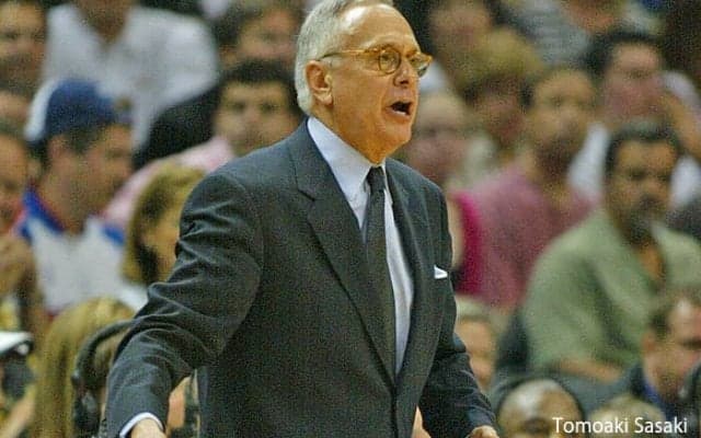 元ピストンズHCのブラウン氏が“軽度の健康問題”でメンフィス大から一時離れたと発表