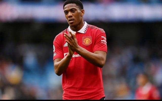 故障と復帰を繰り返すマルシャル、トレーニングに戻る